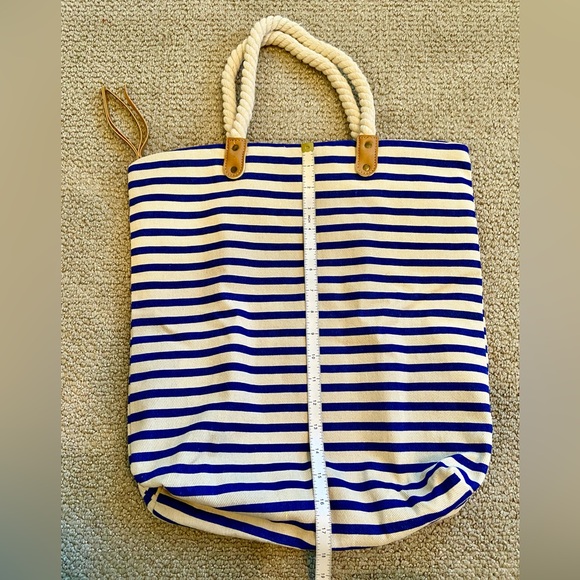 Summer & Rose Brittany Tote Bag - Picture 6 of 11